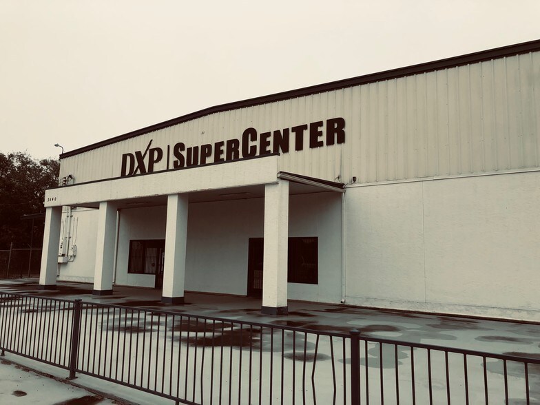 Primary Photo Of 3540 N Loop 1604 E, San Antonio Service For Lease