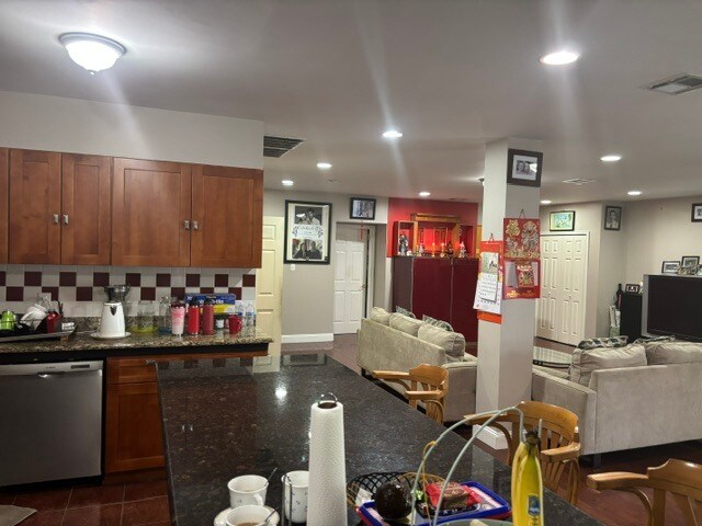 More Photos Of 1018-1020 W Lehigh Ave, Philadelphia Office For Sale