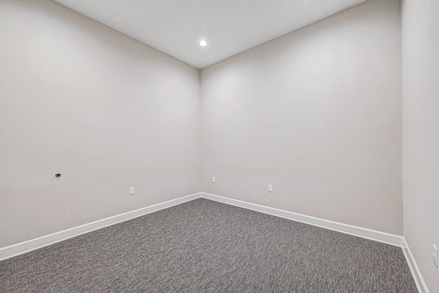 More Photos Of 4220 Cartwright Rd, Missouri City Medical For Lease