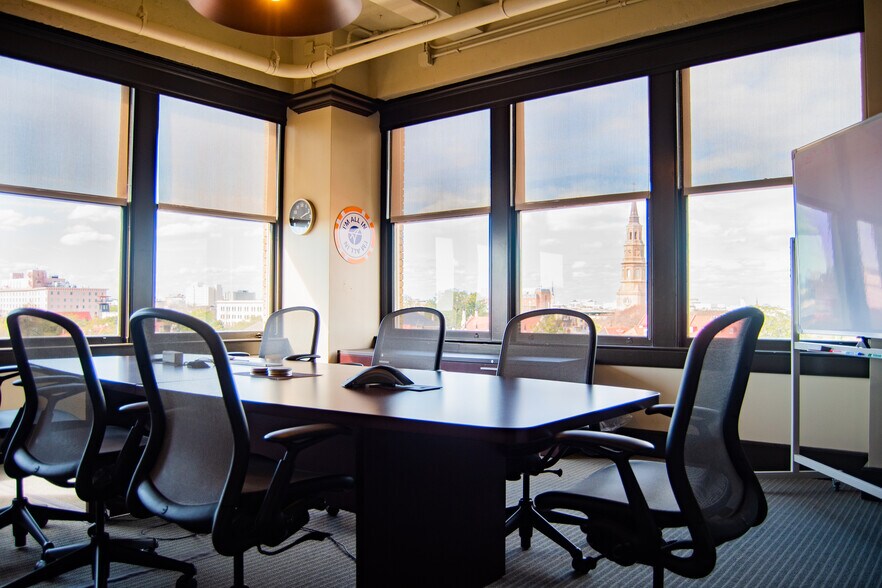 More Photos Of 18 Broad St, Charleston Office Residential For Lease