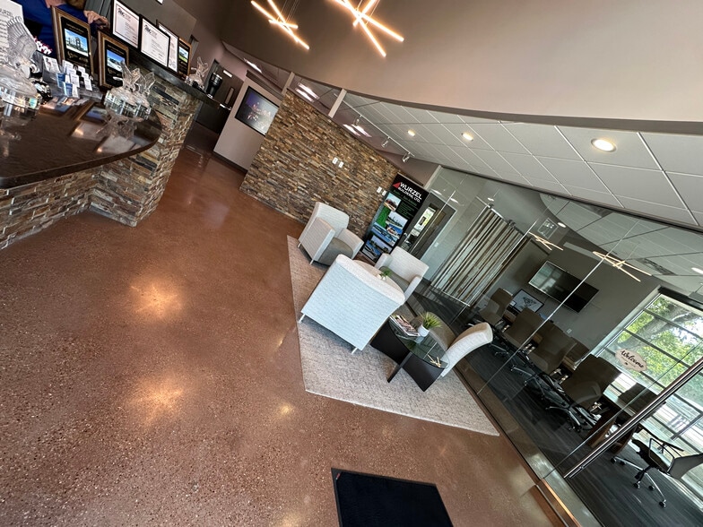 More Photos Of 630 Ralph Ablanedo Dr, Austin Unknown For Lease