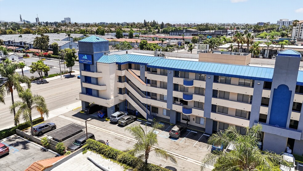 More Photos Of 2141 S Harbor Blvd, Anaheim Hotel For Sale
