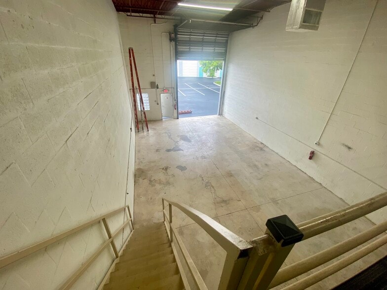 More Photos Of 1851 SW 2nd St, Fort Lauderdale Warehouse For Sale