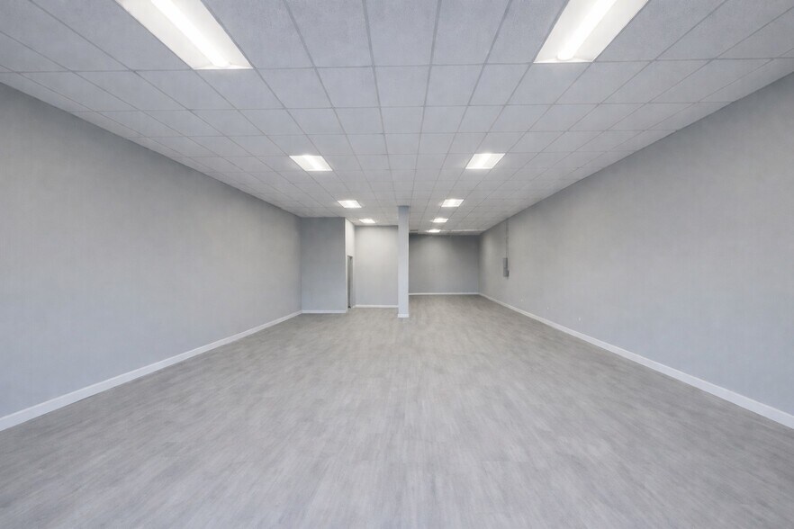 More Photos Of 15115 Westheimer Rd, Houston Storefront Retail Office For Lease