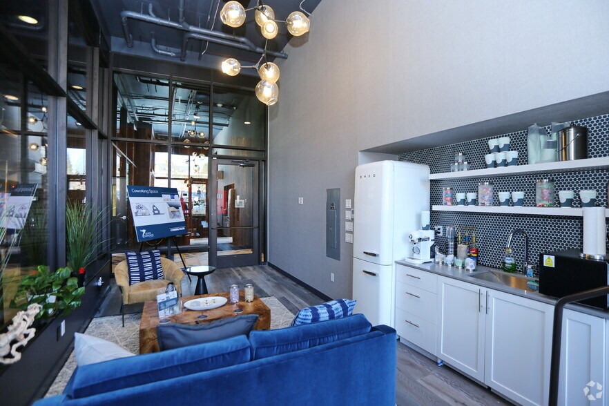 More Photos Of 6717 Roosevelt Way NE, Seattle Apartments For Lease