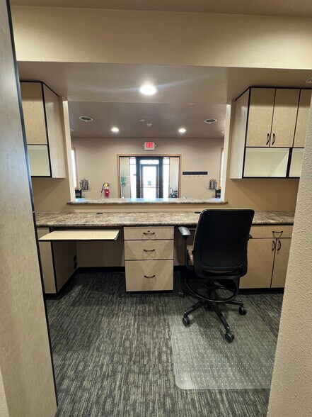 More Photos Of 77 Adcock Dr, Alamosa Healthcare For Sale