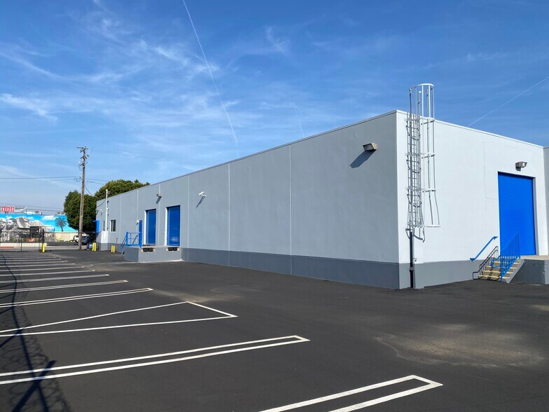 More Photos Of 2854-2856 Supply Ave, Commerce Warehouse For Sale