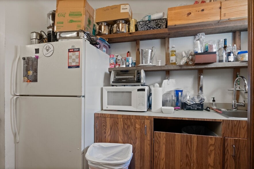 More Photos Of 219 N Main St, Winnsboro Storefront For Sale