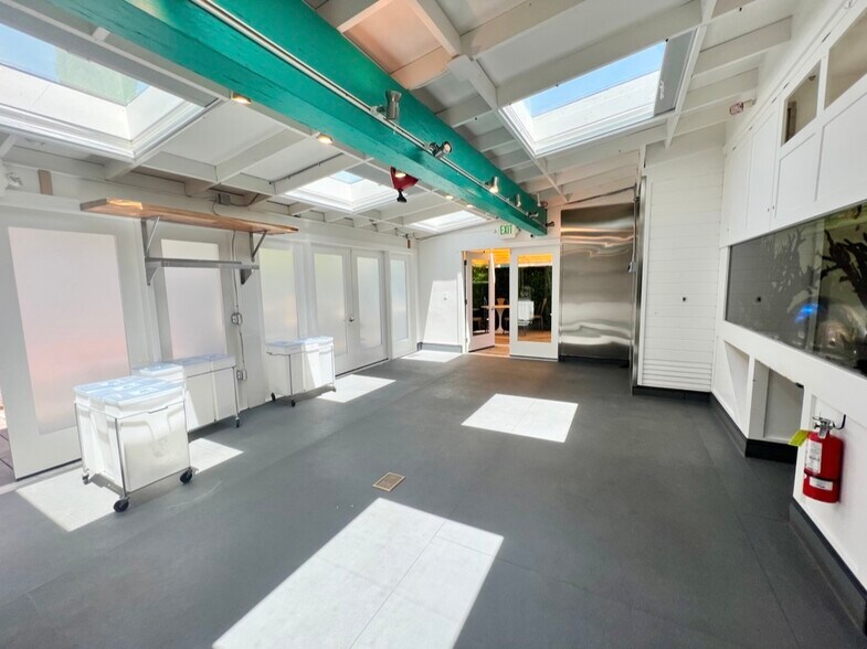 More Photos Of 145 1st St, Los Altos Restaurant For Lease