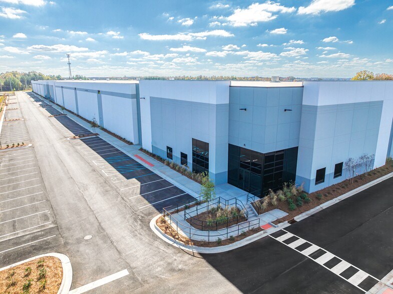 More Photos Of 120 Electronics blvd, Huntsville Unknown For Lease
