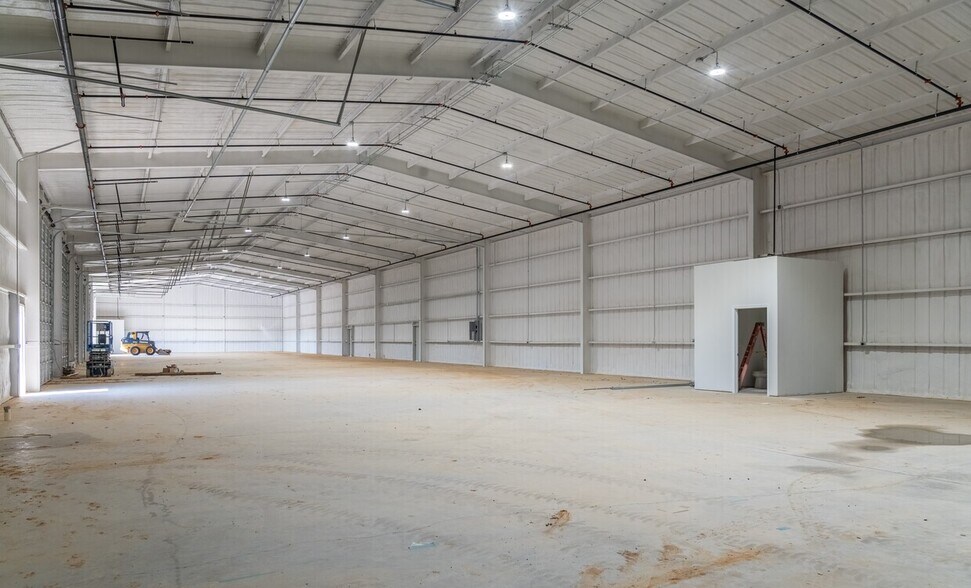 More Photos Of 12308 Rendon Rd, Burleson Industrial For Sale