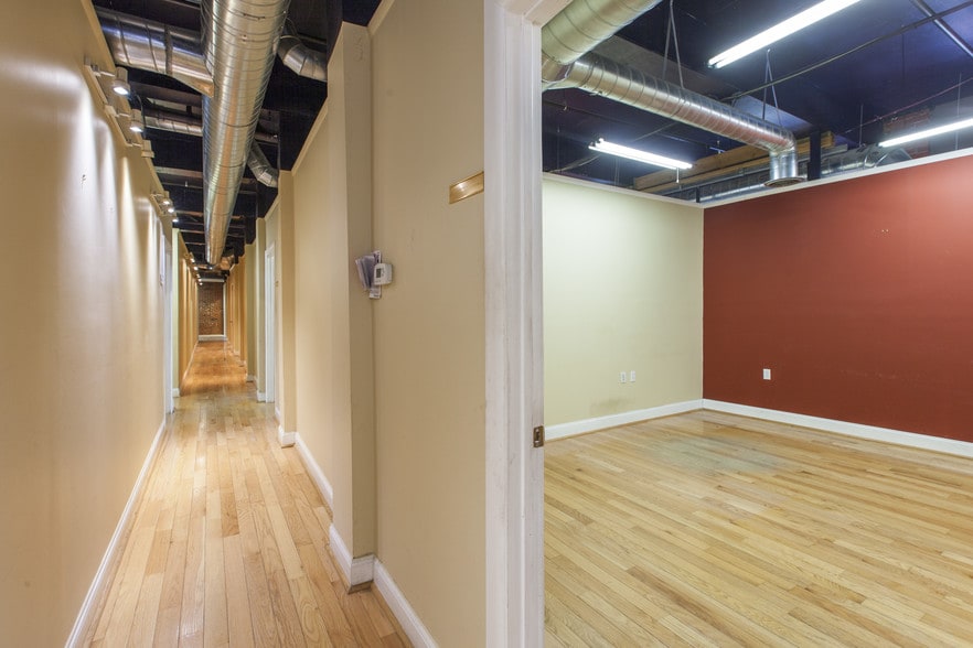 More Photos Of 4946-4950 Parkside Ave, Philadelphia Loft Creative Space For Lease