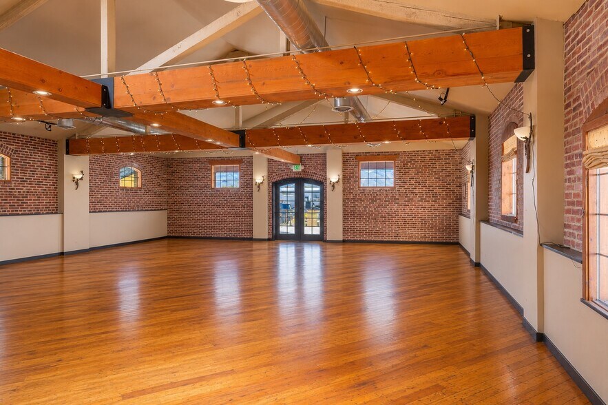 More Photos Of 1 Vineyard Way, Wenatchee Winery Vineyard For Sale