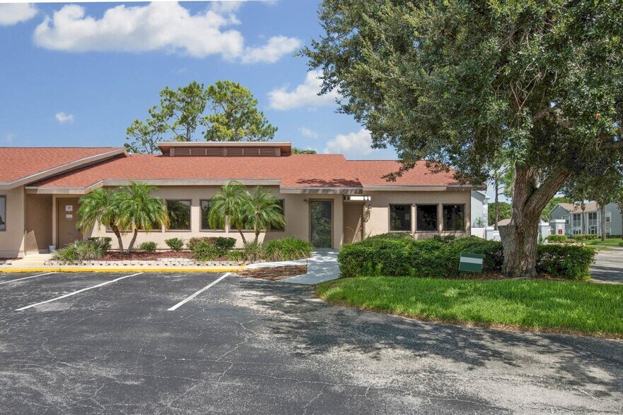 More Photos Of 12029 Majestic Blvd, Hudson Office For Lease