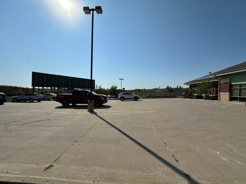More Photos Of 3030 Northgate Dr, Iowa City Office For Lease