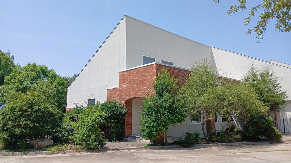 More Photos Of 2100 Post Oak Xing, Sherman Schools For Sale