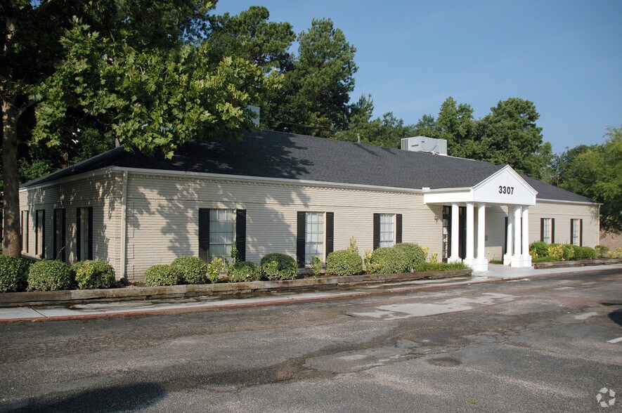 More Photos Of 3305 W Davis St, Conroe Office For Lease