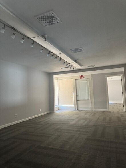 More Photos Of 1868-1872 Stone Ave, San Jose Manufacturing For Lease