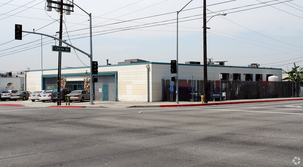 Primary Photo Of 13507 S Normandie Ave, Gardena Manufacturing For Lease