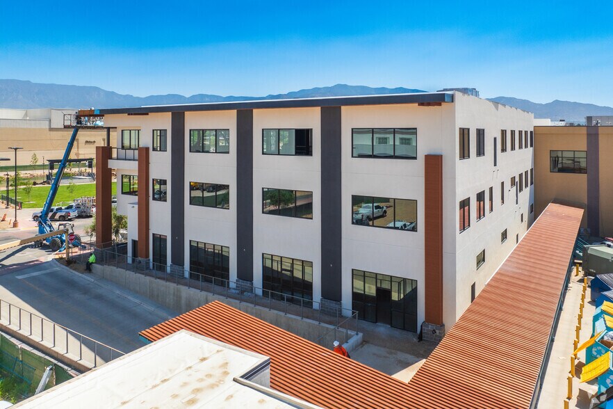 More Photos Of 2100 Louisiana Blvd NE, Albuquerque Office For Lease