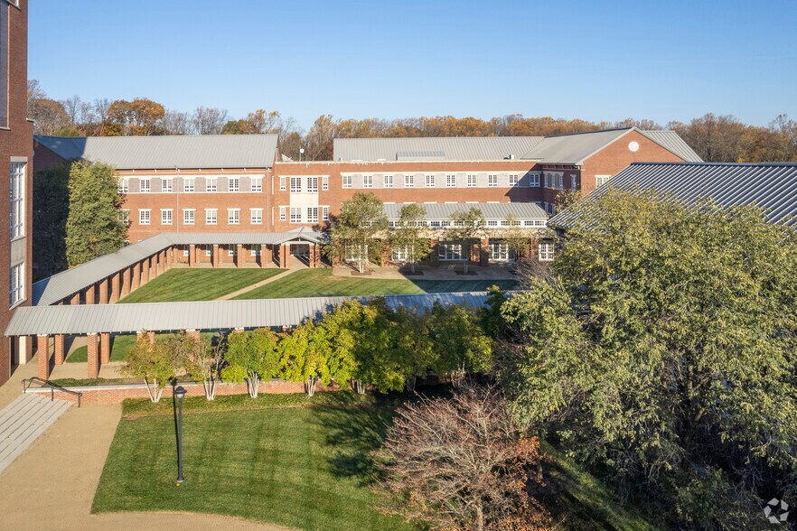 More Photos Of 920 Ridgebrook Rd, Sparks Office For Sale