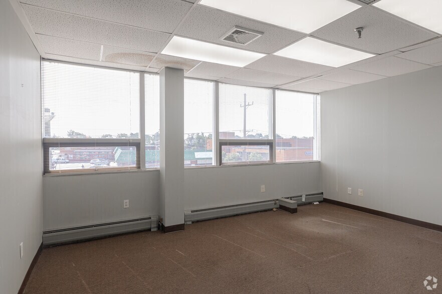 More Photos Of 570 Elmont Rd, Elmont Office For Sale