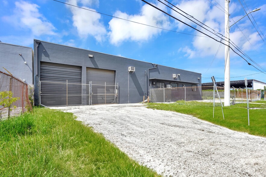 Primary Photo Of 1101 NW 72nd St, Miami Warehouse For Lease