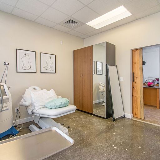 More Photos Of 19647 Solar Cir, Parker Medical For Sale