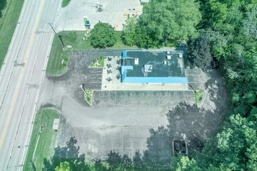 More Photos Of 6115 US Highway 51, McFarland Fast Food For Sale