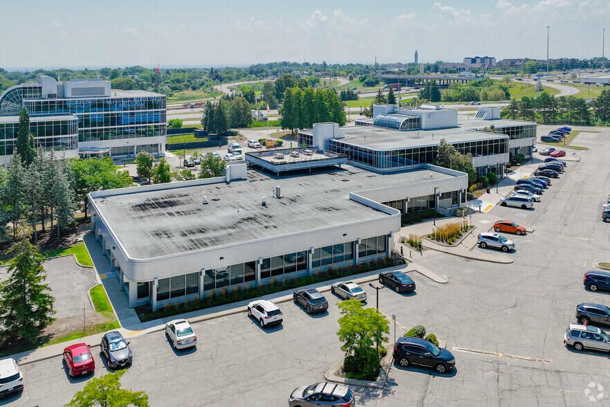 More Photos Of 2695 N Sheridan Way, Mississauga Office For Lease