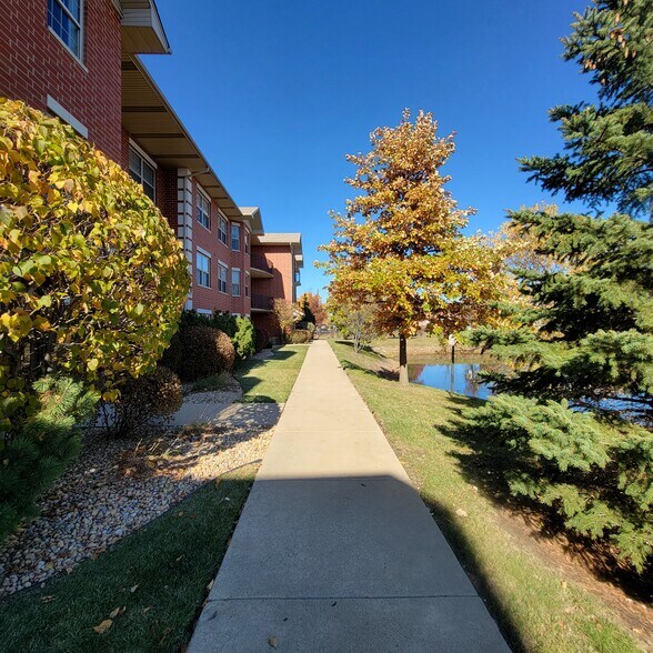 More Photos Of 7250 W 157th St, Orland Park Apartments For Sale