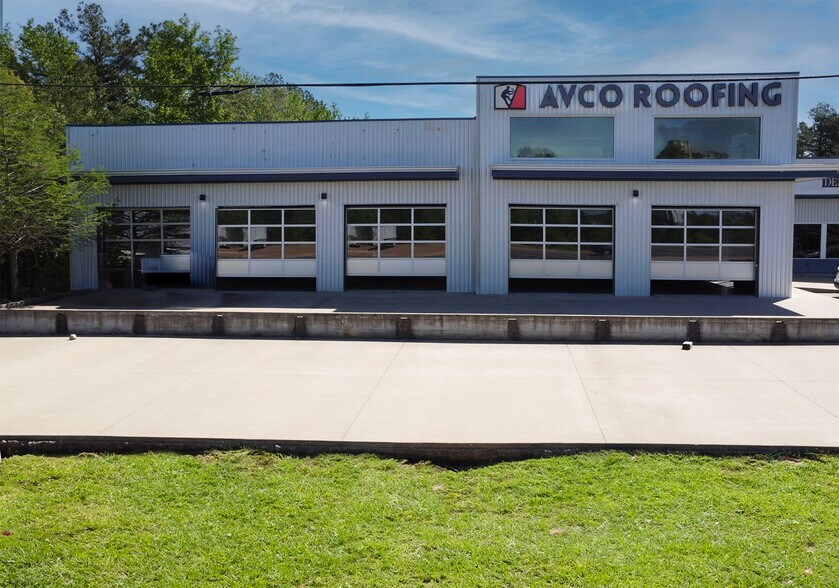 Primary Photo Of 2850 S Southwest Loop 323, Tyler Distribution For Sale