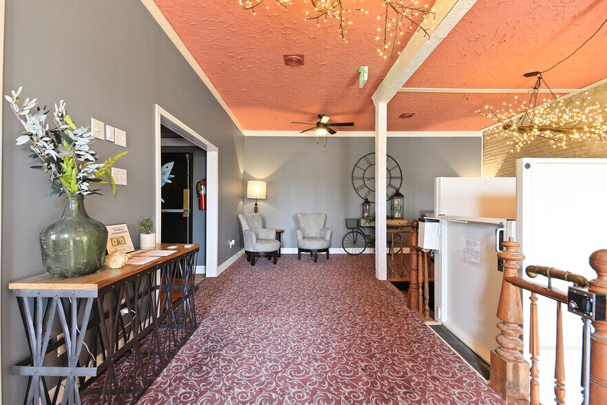 More Photos Of 105 Coal st, Mexico Specialty For Sale