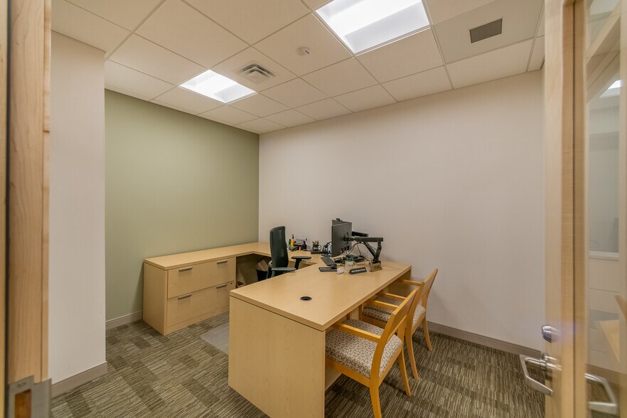 More Photos Of 100-106 S Main st, Ishpeming Flex For Sale