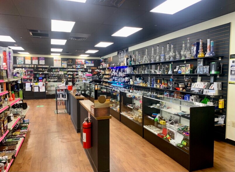 More Photos Of 4101 Edgmont Ave, Brookhaven Freestanding For Sale