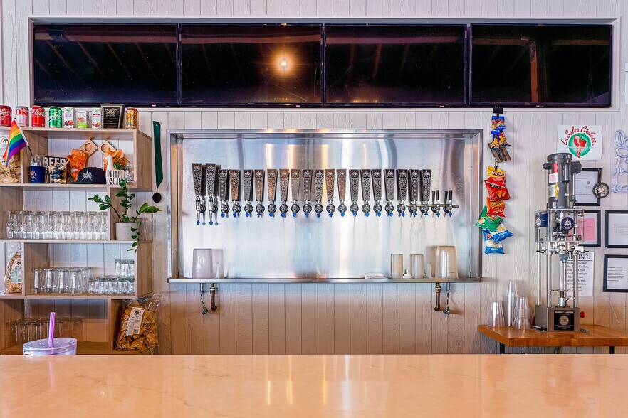 More Photos Of 8035 Broadway, San Diego General Retail For Sale