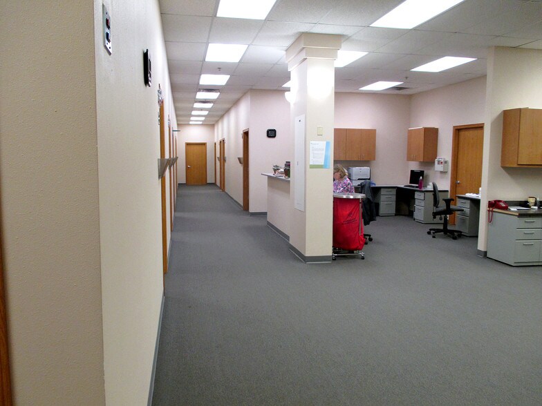 More Photos Of 2700 8th St NW, Minot Medical For Sale