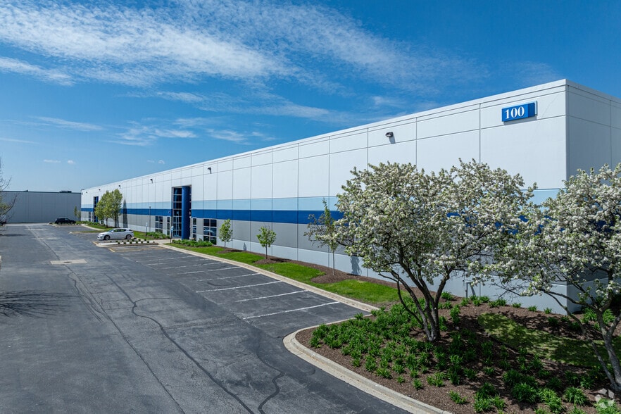 Primary Photo Of 100 N Gary Ave, Roselle Warehouse For Lease
