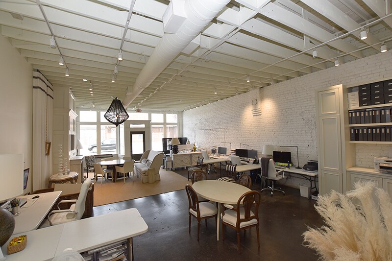 More Photos Of 1404-1408 McCallie Ave, Chattanooga Office Residential For Sale