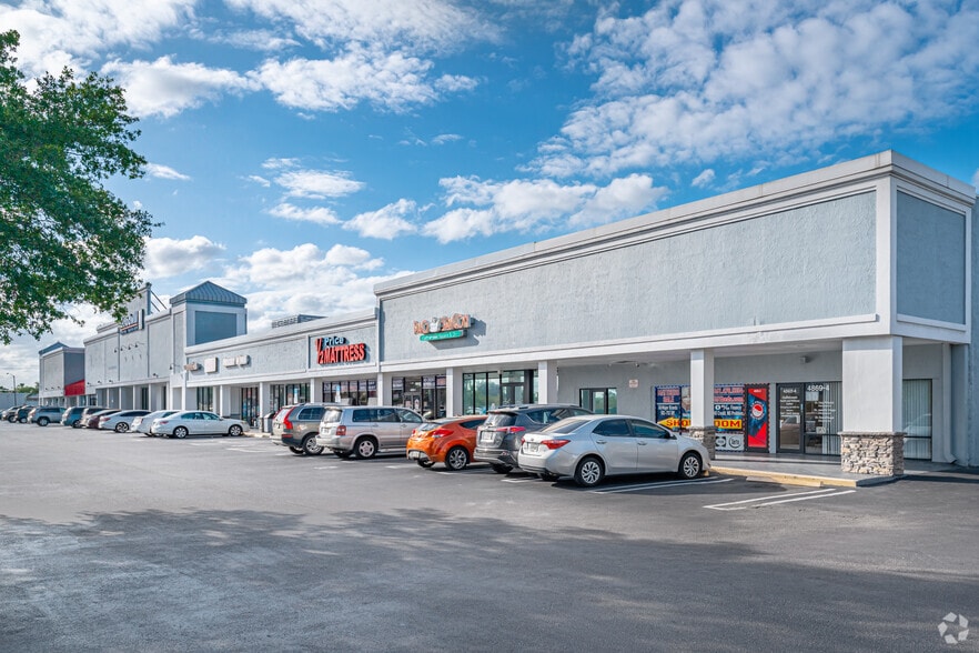 More Photos Of 4869-4975 Okeechobee Blvd, West Palm Beach Unknown For Lease