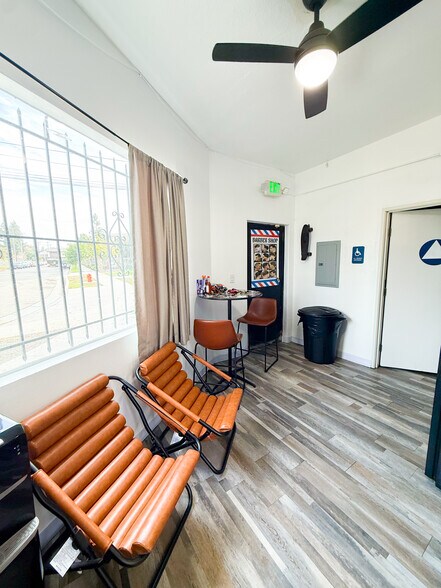 More Photos Of 1736-1746 E Meats Ave, Orange Unknown For Lease