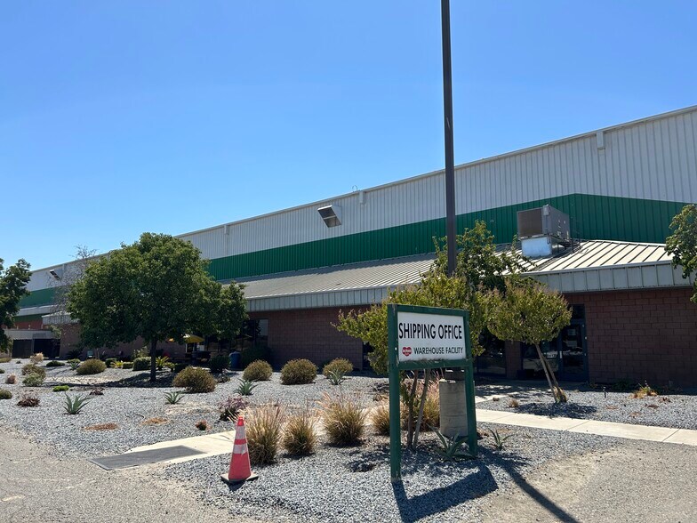 More Photos Of 10652 Jackson Ave, Hanford Food Processing For Sale