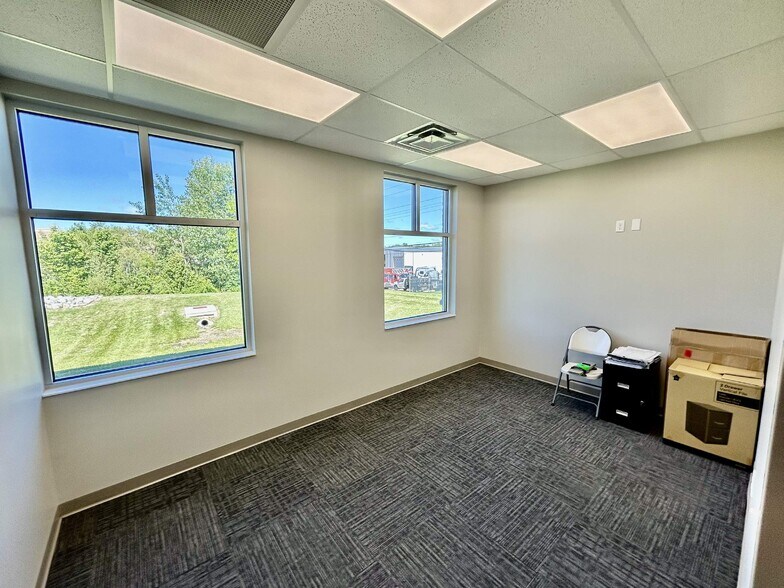 More Photos Of 104 Clarence F Warner Dr, Monroe Office For Lease