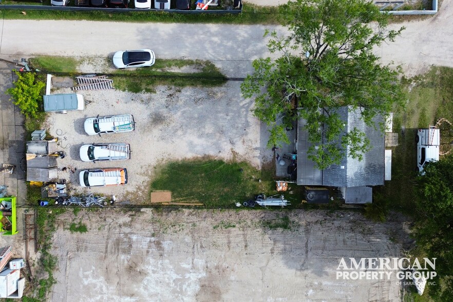 More Photos Of 5011 15th St E, Bradenton Office For Sale