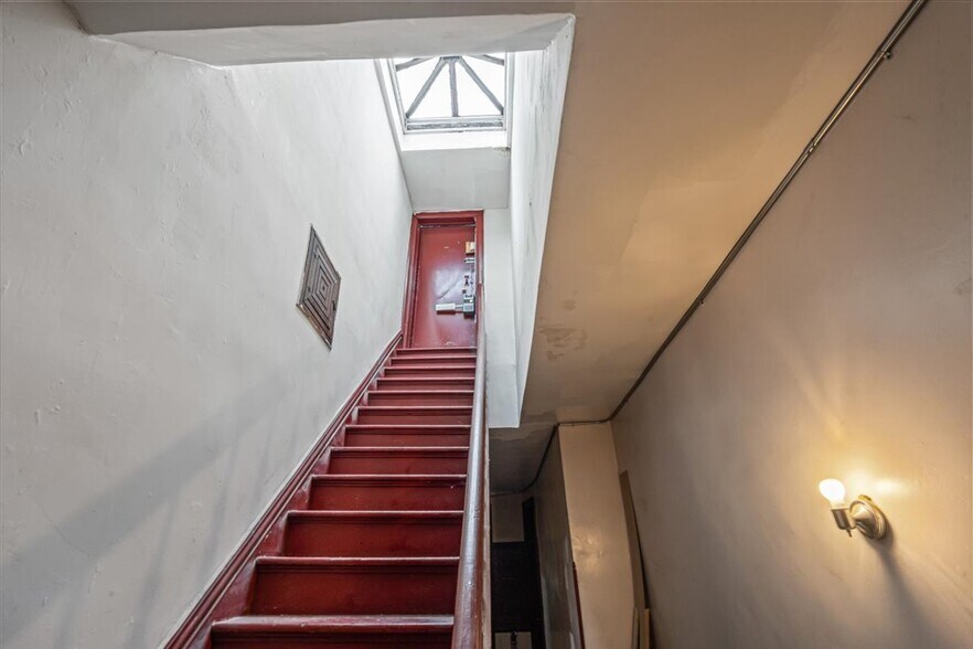 More Photos Of 411 Himrod St, Brooklyn Multifamily For Sale