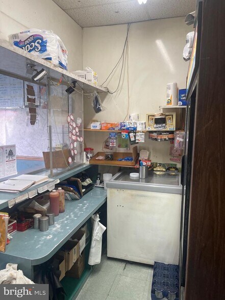 More Photos Of 3102 G St, Philadelphia Restaurant For Lease