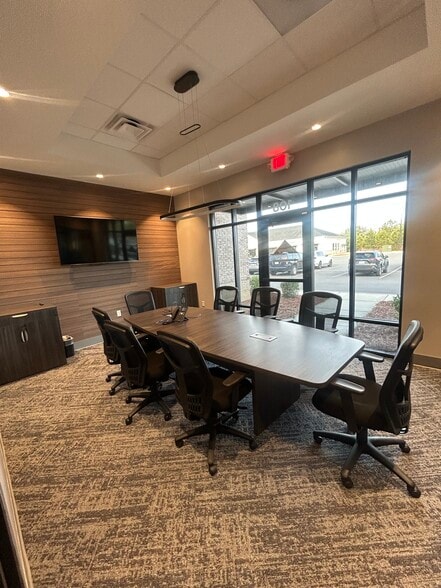 More Photos Of 1180 Stonecrest Blvd, Fort Mill Office For Sale