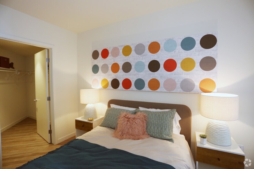 More Photos Of 424 W Pico Blvd, Los Angeles Apartments For Lease