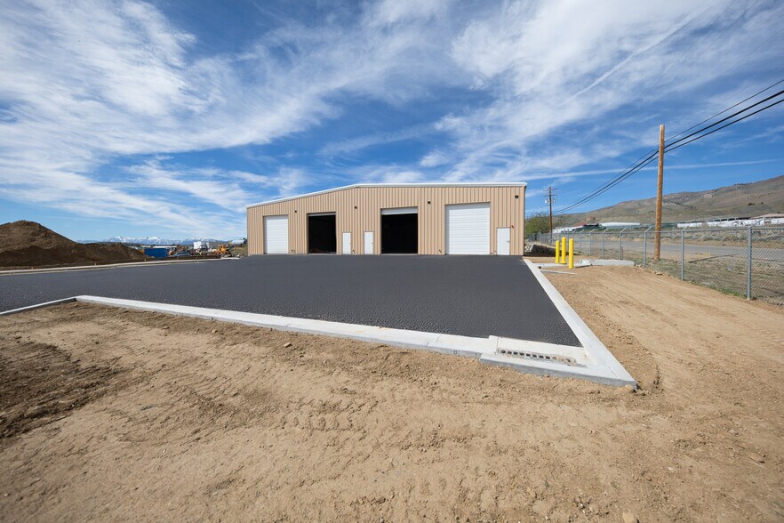 More Photos Of 99 Miles rd, Mound House Light Manufacturing For Sale