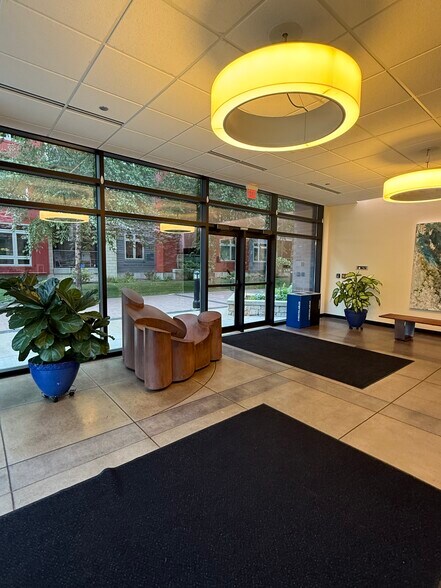 More Photos Of 215 Riverfront Ter, Eau Claire Office For Lease